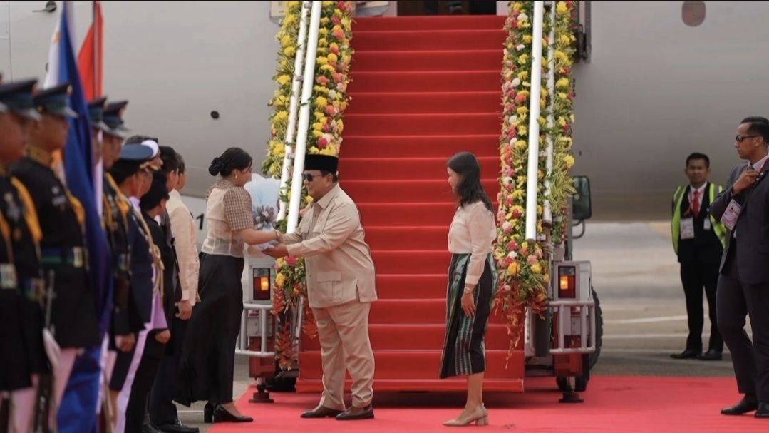 Presiden Prabowo tiba di Cebu, Filipina untuk KTT ASEAN ke-48!  <b>(Bakom)</b>