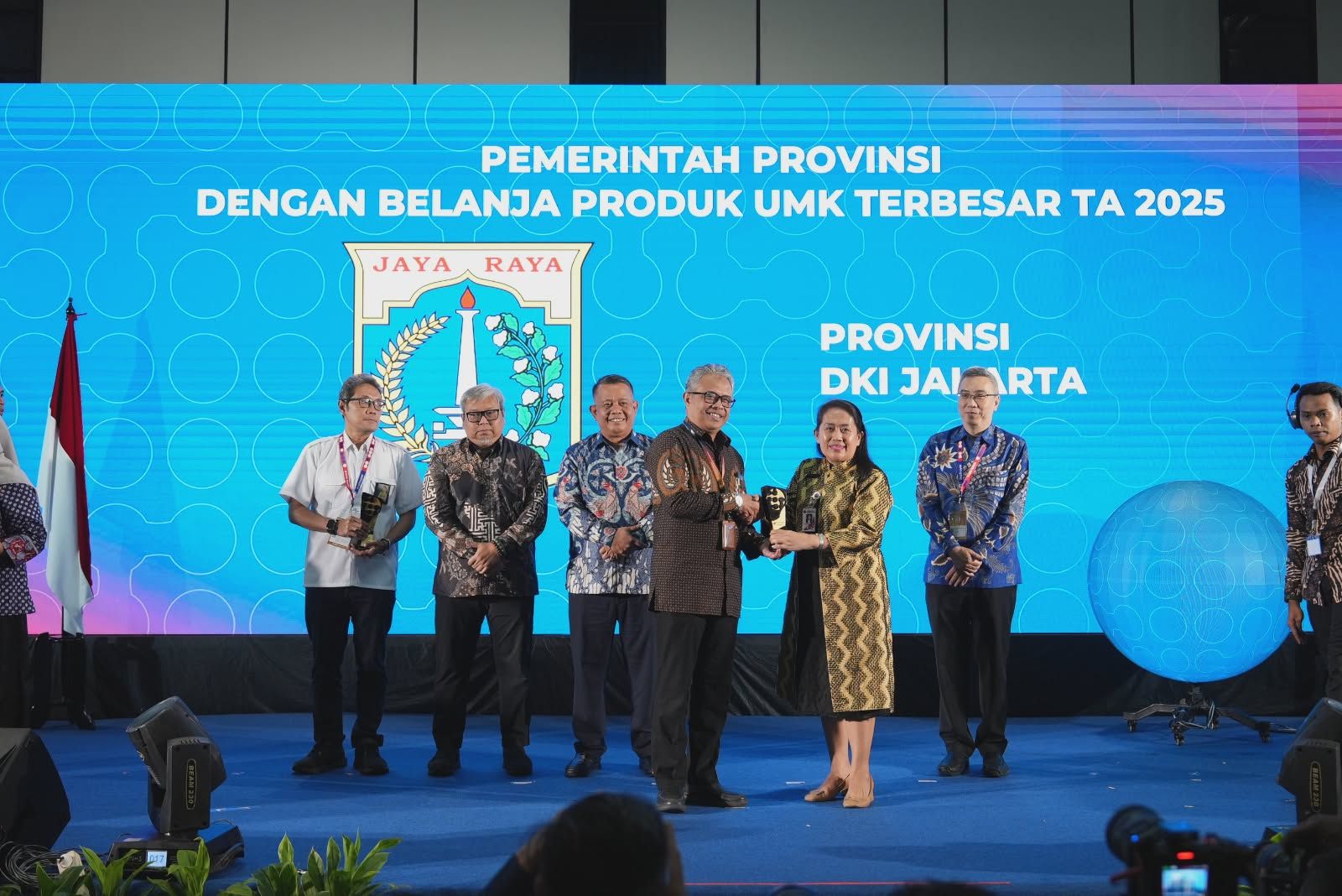  Pemprov DKI Raih Penghargaan Transaksi UMK Terbesar pada Inabuyer B2B2G Expo 2026 <b>(Pemprov DKI)</b>