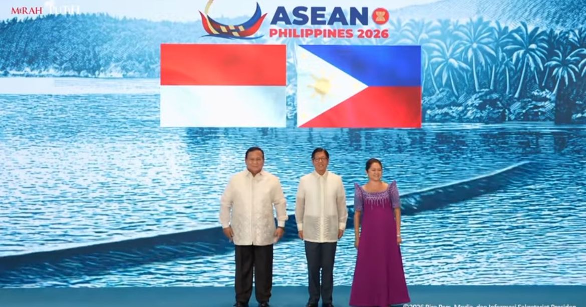 Jakarta -&nbsp;  Hadiri Gala Dinner KTT ASEAN, Prabowo Kenakan Barong Tagalog dan Naik Maung <b>(Istimewa)</b>