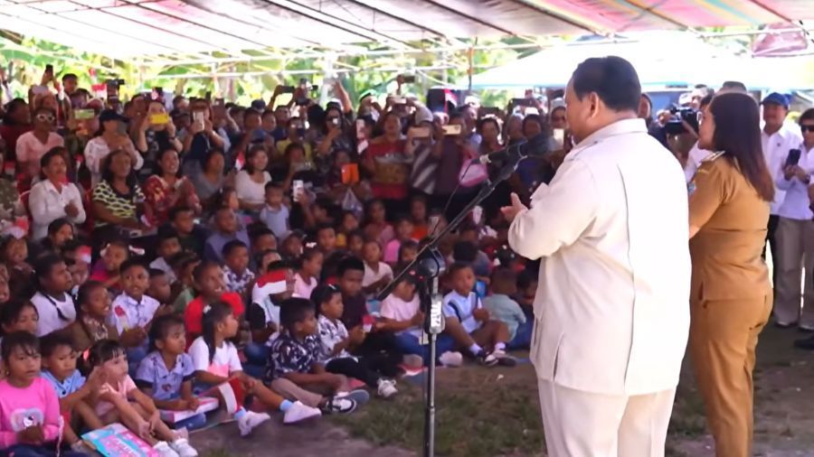Prabowo Tinjau SMKN 2 Talaud <b>(YouTube sekretariat presiden)</b>