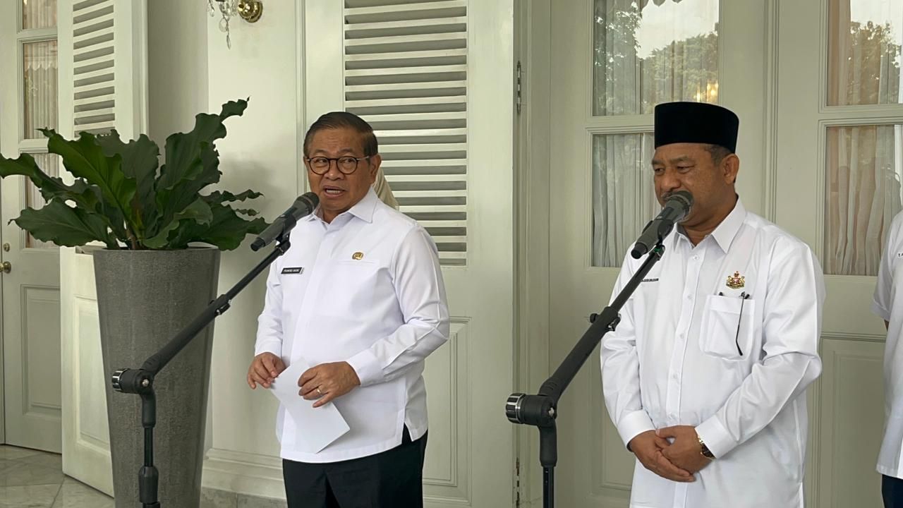 Pramono Anung menerima kunjungan Menteri Besar Kelantan, Mohd Nassuruddin Daud <b>(NTVNews.id/Adiansyah)</b>