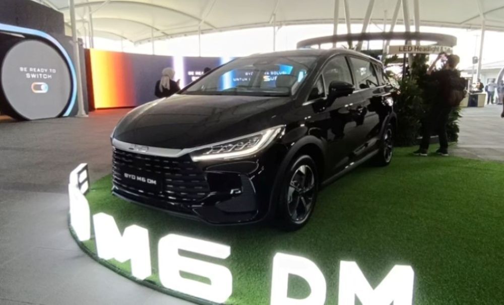 BYD M6 DM resmi meluncur di Indonesia. (Adiantoro/NTV)
