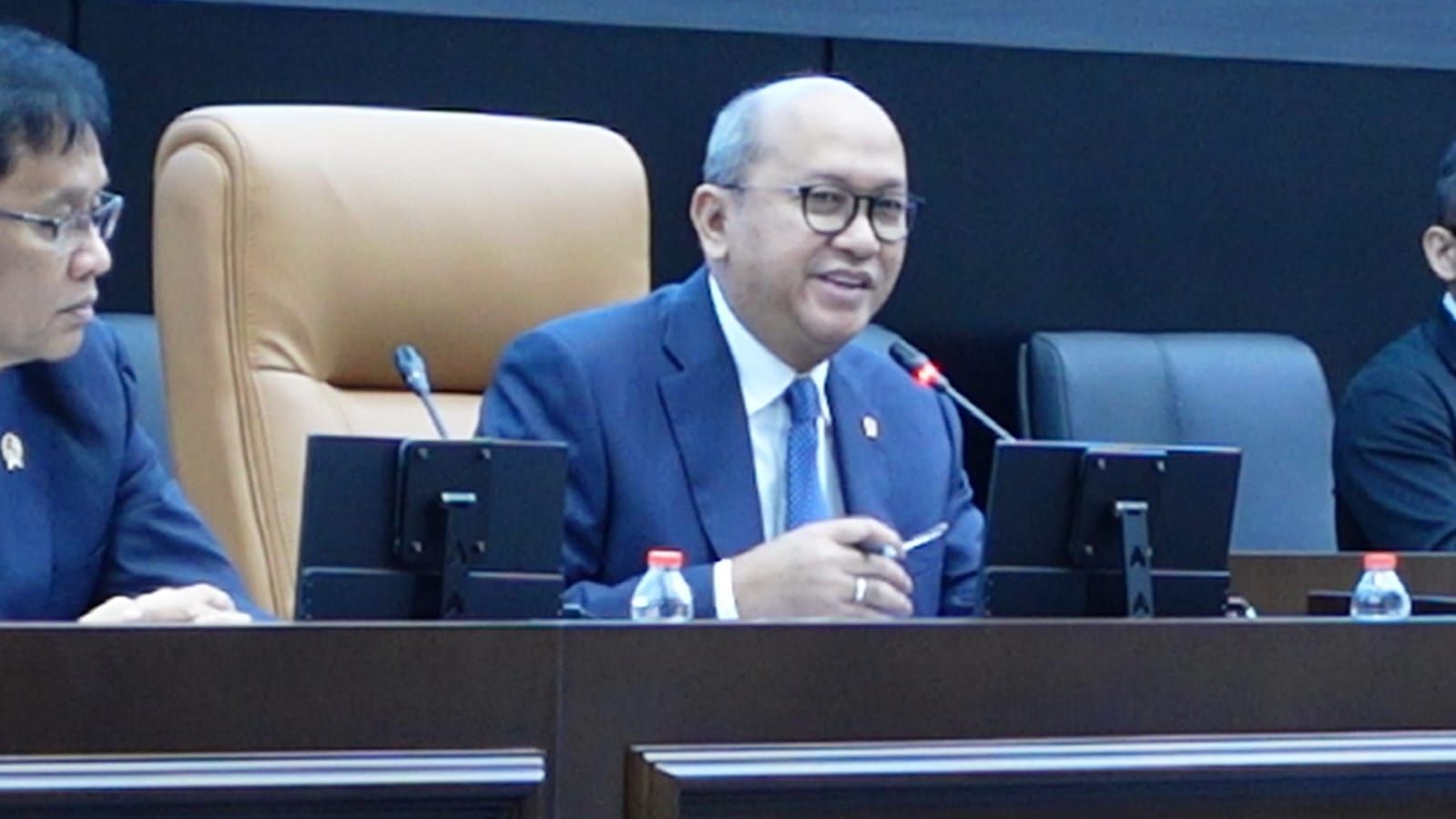 Danantara Indonesia resmi membentuk badan baru bernama PT Danantara Sumber Daya Indonesia untuk mengawasi tata kelola ekspor komoditas sumber daya alam (SDA).   <b>(Ntvnews.id-Muslimin Trisyuliono)</b>
