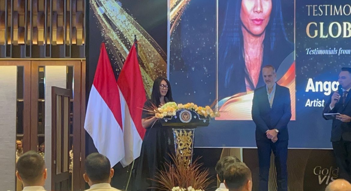 Penyanyi Anggun C. Sasmi <b>(NTVnews)</b>
