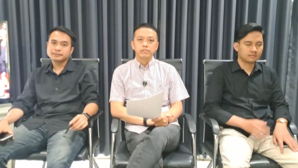 Kuasa hukum Lesti Kejora (Sadrakh Seskoadi) <b>(NTVNews)</b>