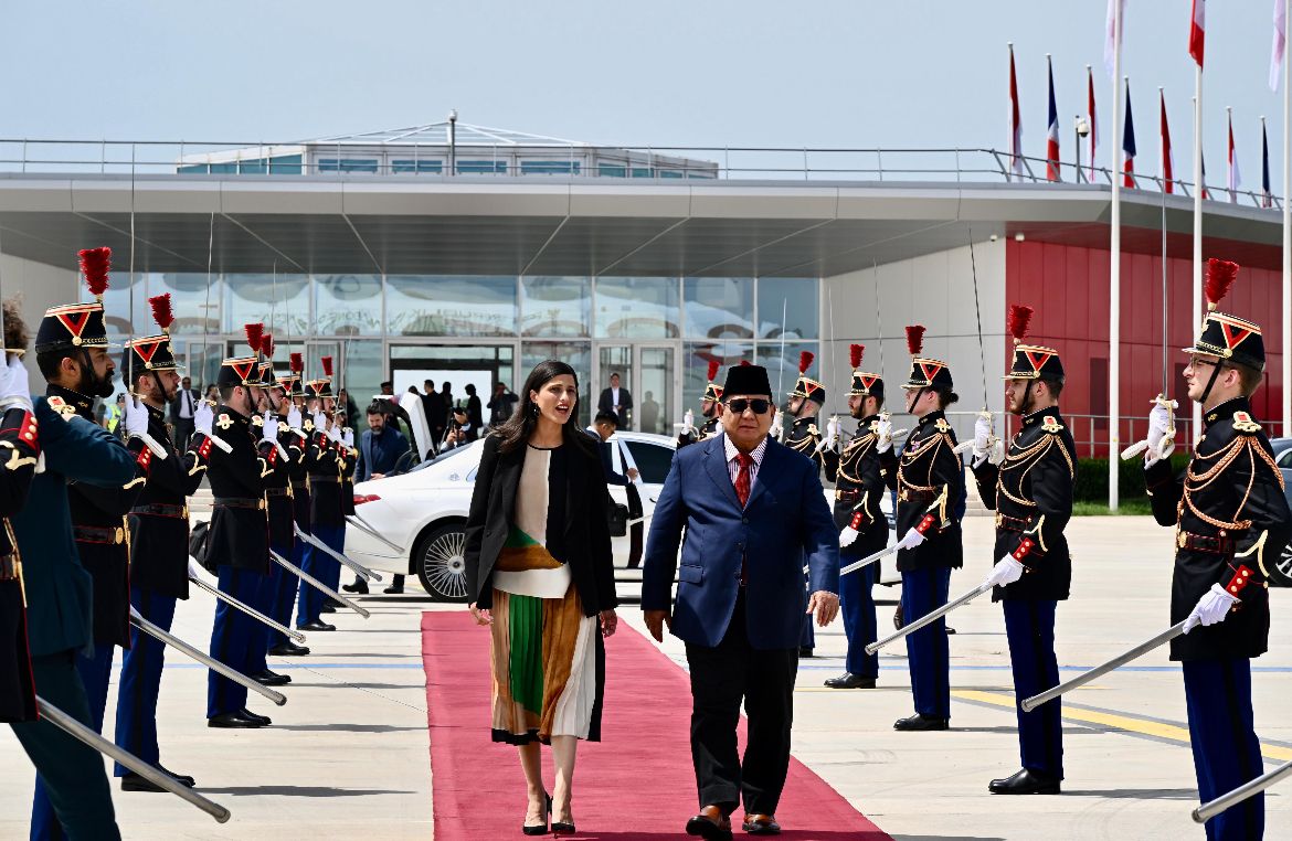 Presiden Republik Indonesia Prabowo Subianto mengakhiri rangkaian kunjungan resmi kenegaraan di Paris, Republik Prancis <b>(Sekretariat Presiden)</b>