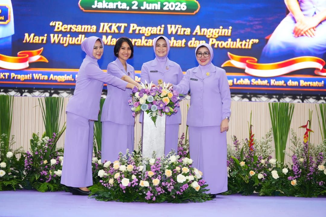 Ikatan Kesejahteraan Keluarga TNI (IKKT) Pragati Wira Anggini (PWA) mencatatkan prestasi nasional dengan meraih penghargaan dari Museum Rekor Dunia Indonesia (MURI) melalui pelaksanaan vaksinasi campak. <b>(Istimewa)</b>