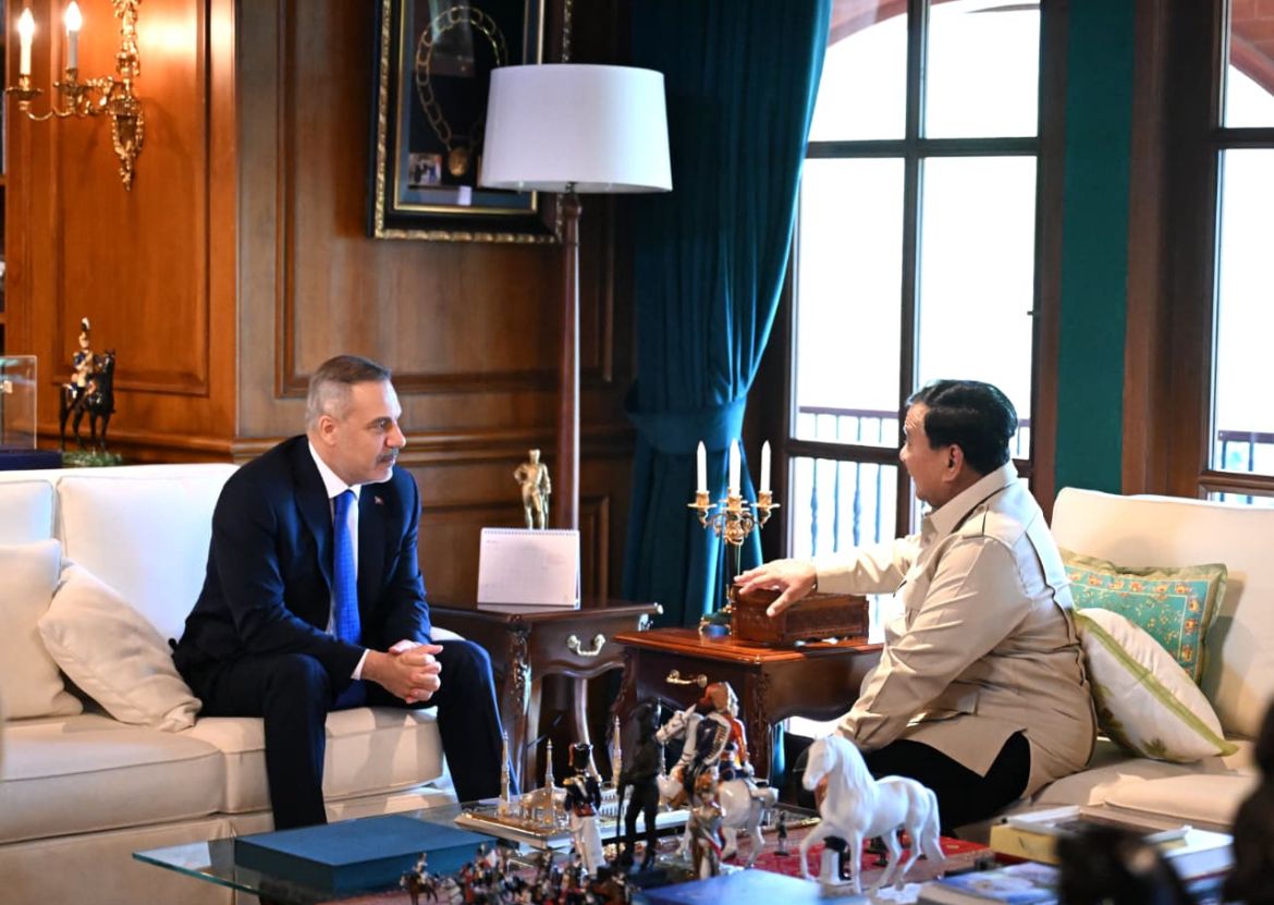 Presiden Republik Indonesia Prabowo Subianto menerima kunjungan Menteri Luar Negeri Republik T&uuml;rkiye Hakan Fidan di kediaman Hambalang, Jawa Barat, pada Rabu, 3 Juni 2026 <b>(Sekretaris Presiden)</b>