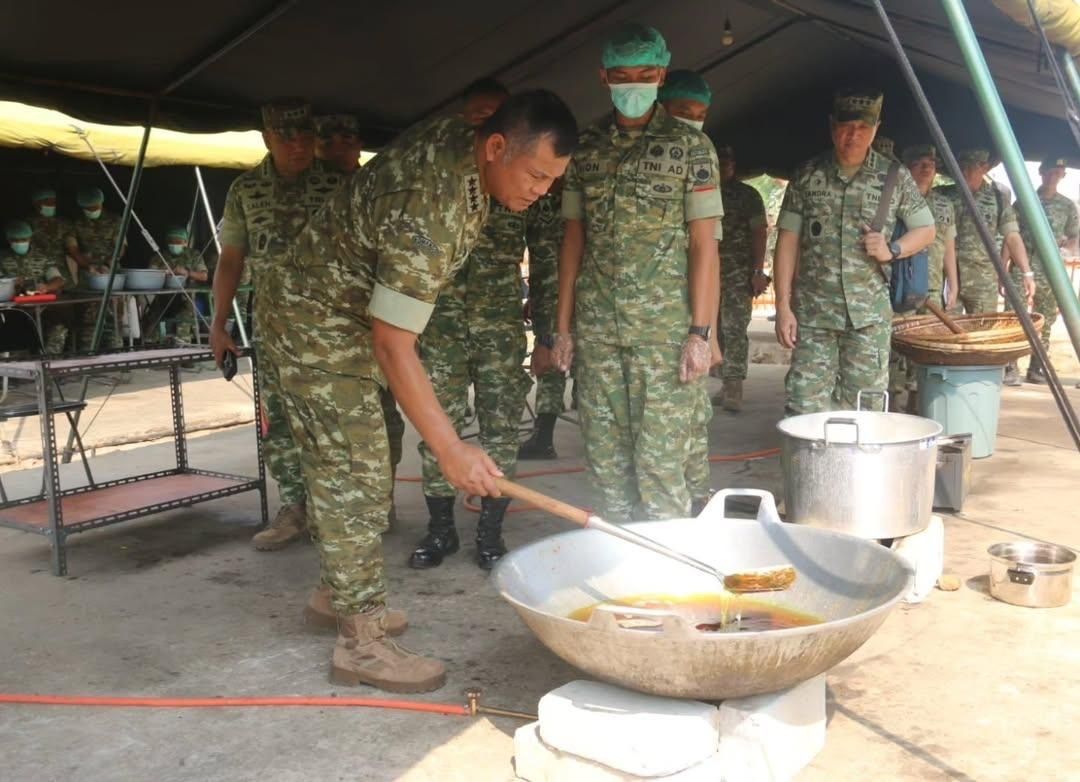 Wakil Panglima TNI Tinjau Pembangunan Yonif TP 936/Satria Joyokusumo dan Situs Bersejarah di Jawa Tengah <b>(PUSPEN TNI)</b>
