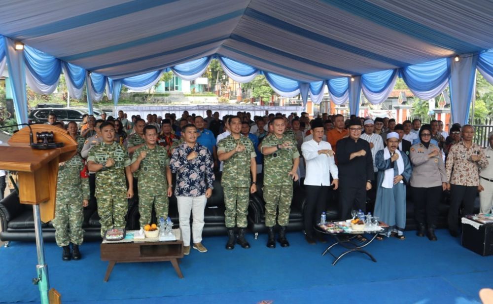 Peresmian dihadiri Wakil Bupati Bogor, Danrem 061/Suryakancana, Ketua DPRD Kabupaten Bogor, Dandim 0621/Kabupaten Bogor, perwakilan Forkopimda, Forkopimcam, tokoh agama, tokoh masyarakat, serta jajaran TNI dan Polri. (Foto: Dok/Istimewa/bogorkab.go.id)