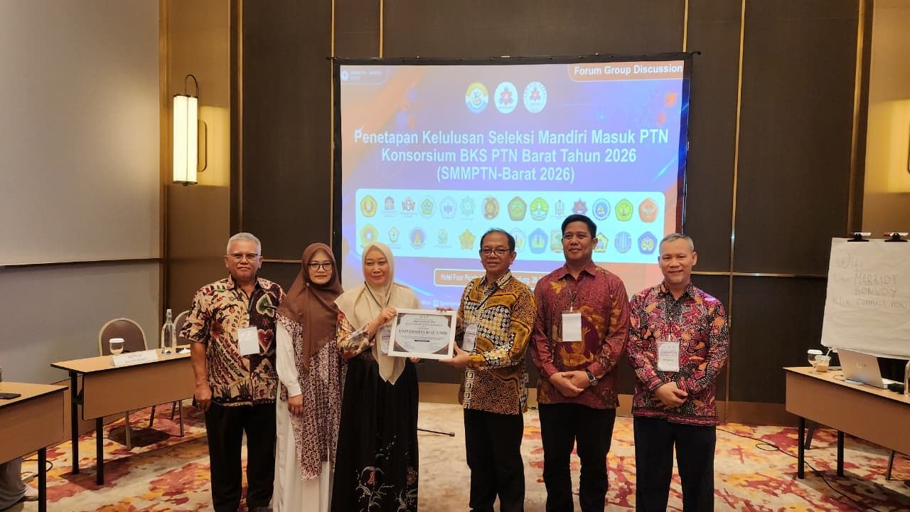 Penghargaan kepada UNRI sebagai penerima pendaftaran terbanyak <b>(DOK)</b>