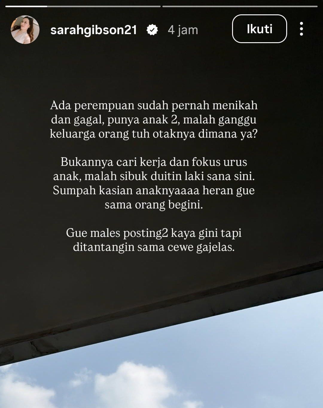 Postingan Sarah Gibson di Instagram stories soal perselingkuhan  <b>(Instagram)</b>