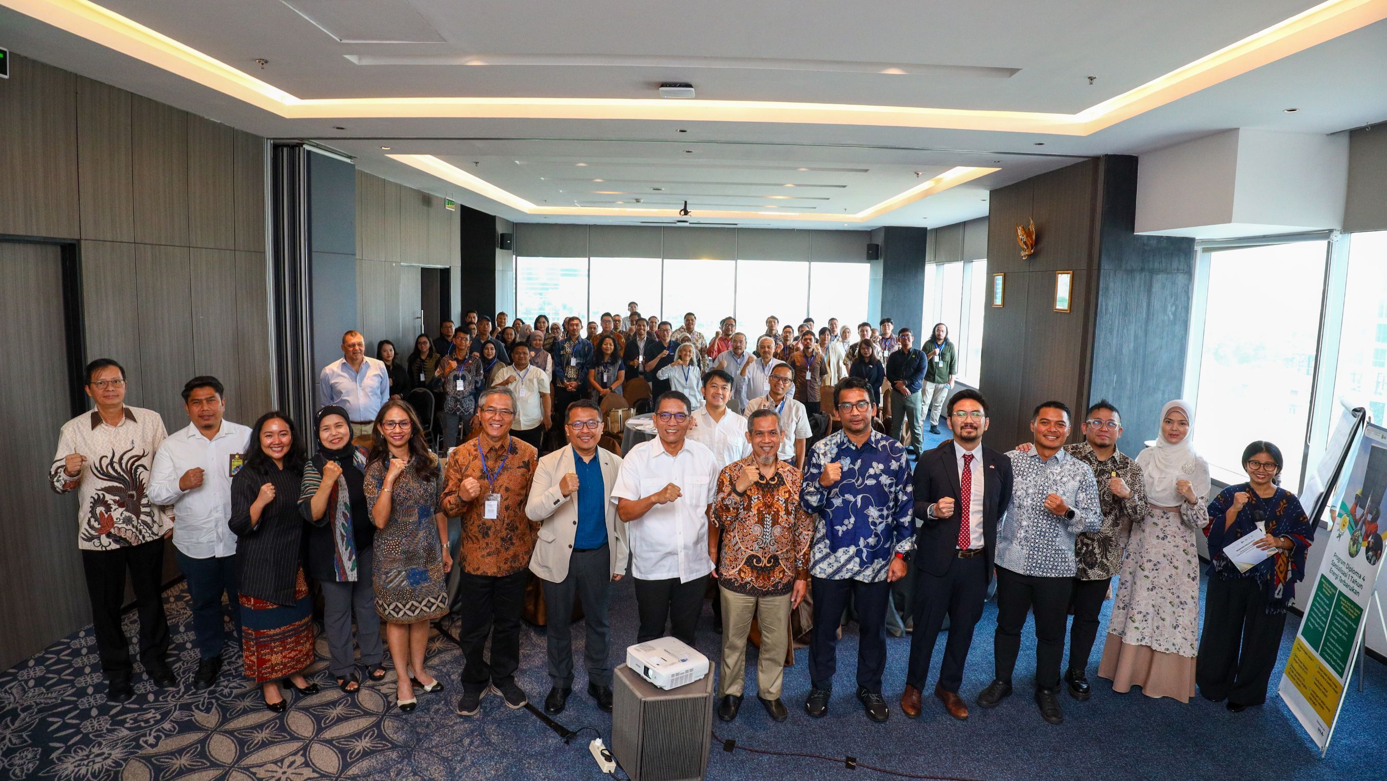 forum Bincang Energi bertajuk "Menuju 100 GW: Membangun Ekosistem Listrik Desa melalui Pengembangan Kapasitas Lokal dan Pemeliharaan Berkelanjutan" yang diselenggarakan Masyarakat Energi Terbarukan Indonesia (METI) bersama Renewable Energy Skills Development Project (RESD) di Jakarta, Selasa, 30 Juni 2026. <b>(Istimewa)</b>