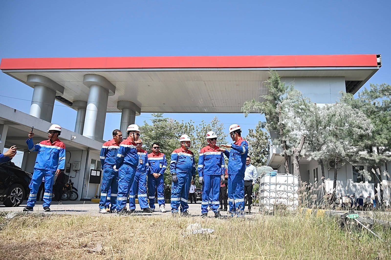 Komisaris Utama PT Pertamina (Persero), Mochamad Iriawan, melakukan Management Walkthrough (MWT) ke kawasan New Grass Root Refinery (NGRR) Tuban di Kabupaten Tuban, Jawa Timur, Selasa (30/6/2026). <b>(Pertamina)</b>
