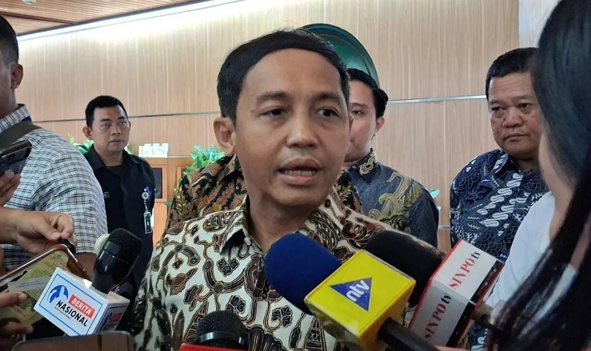 Menteri Kehutanan (Menhut) Raja Juli Antoni dalam konferensi pers terkait pencatutan namanya dalam OTT KPK Bupati Kuantan Singingi di Kantor Kemenhut, Jakarta, Jumat, 3 Juli 2026. <b>(Antara)</b>