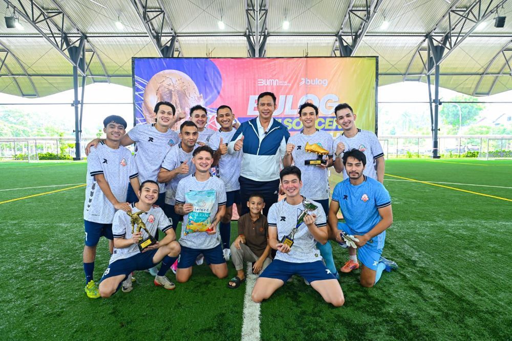 Perum BULOG menggelar BULOG Mini Soccer Fun Match di kawasan Bintaro, Tangerang, Sabtu (11/7).