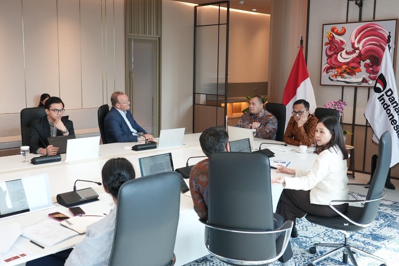 Kepala BP BUMN sekaligus COO Danantara, Dony Oskaria, memimpin rapat bersama Chief Investment Officer (CIO) Danantara, Pandu Sjahrir, serta jajaran Managing Director dan Board of Directors (BoD) Danantara untuk membahas kesiapan pengembangan PFII.