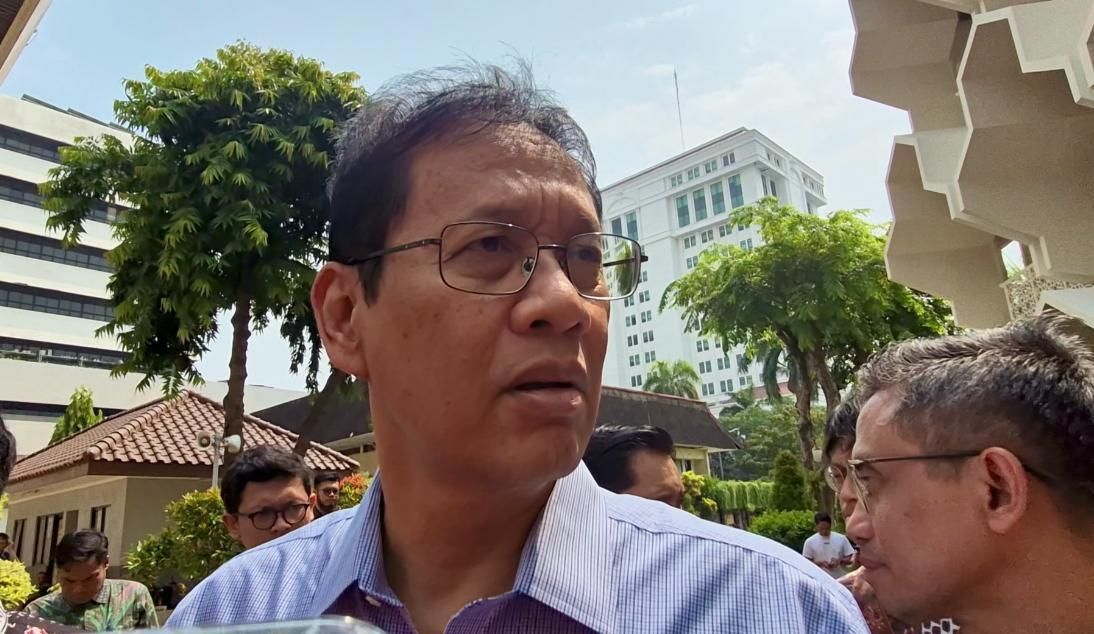 Direktur Utama PT Pertamina (Persero) Simon Aloysius Mantiri menemui Menteri Keuangan (Menkeu) Purbaya Yudhi Sadewa di Kantor Kementerian Keuangan, Jakarta, Jumat 24 Juli 2026.  <b>(Ntvnews.id-Muslimin Trisyuliono)</b>