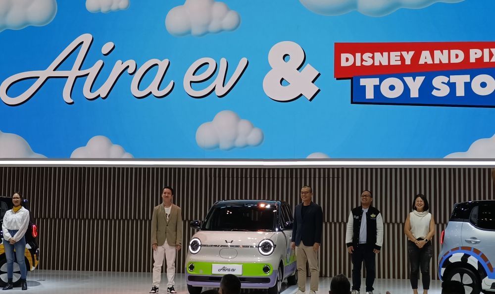 Wuling Motors (Wuling) menghadirkan kejutan spesial di GIIAS 2026 dengan meluncurkan Wuling Aira ev edisi Disney Pixar Toy Story 5.&nbsp;(Foto: Adiantoro/NTV)