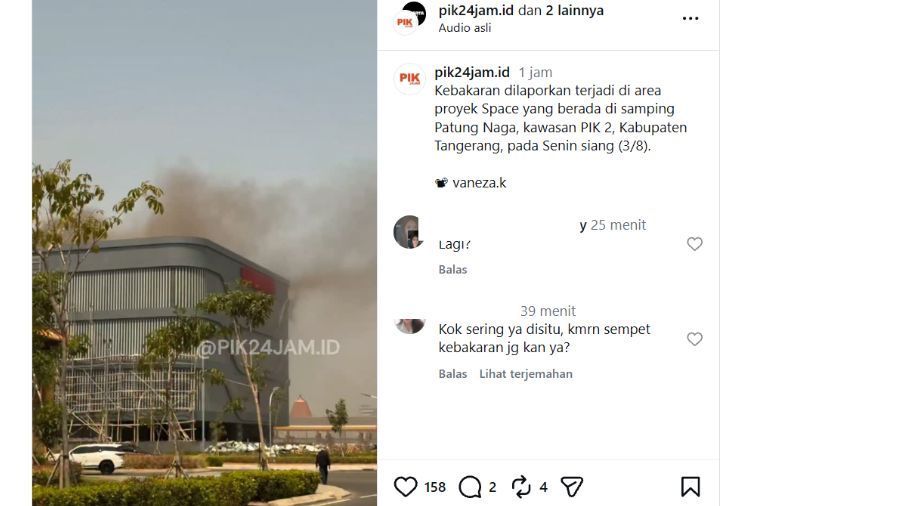 Asap Hitam Membumbung Tinggi dari Bangunan di PIK 2 <b>(Tangkapan layar)</b>