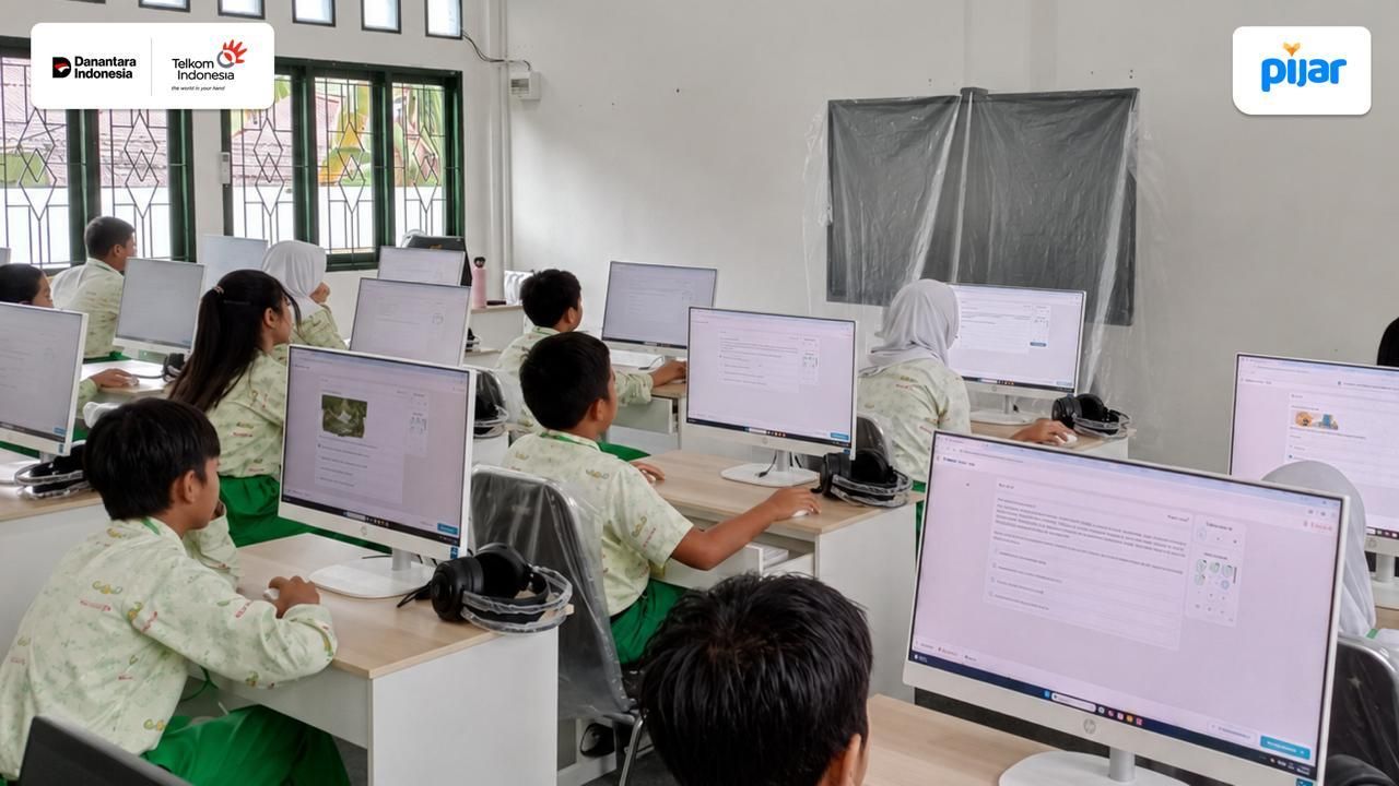 PT Telkom Indonesia (Persero) Tbk (Telkom) terus memperkuat transformasi digital pendidikan nasional melalui PIJAR, platform digital pendidikan yang dikembangkan untuk mendukung berbagai kebutuhan ekosistem pendidikan. <b>(Telkom)</b>
