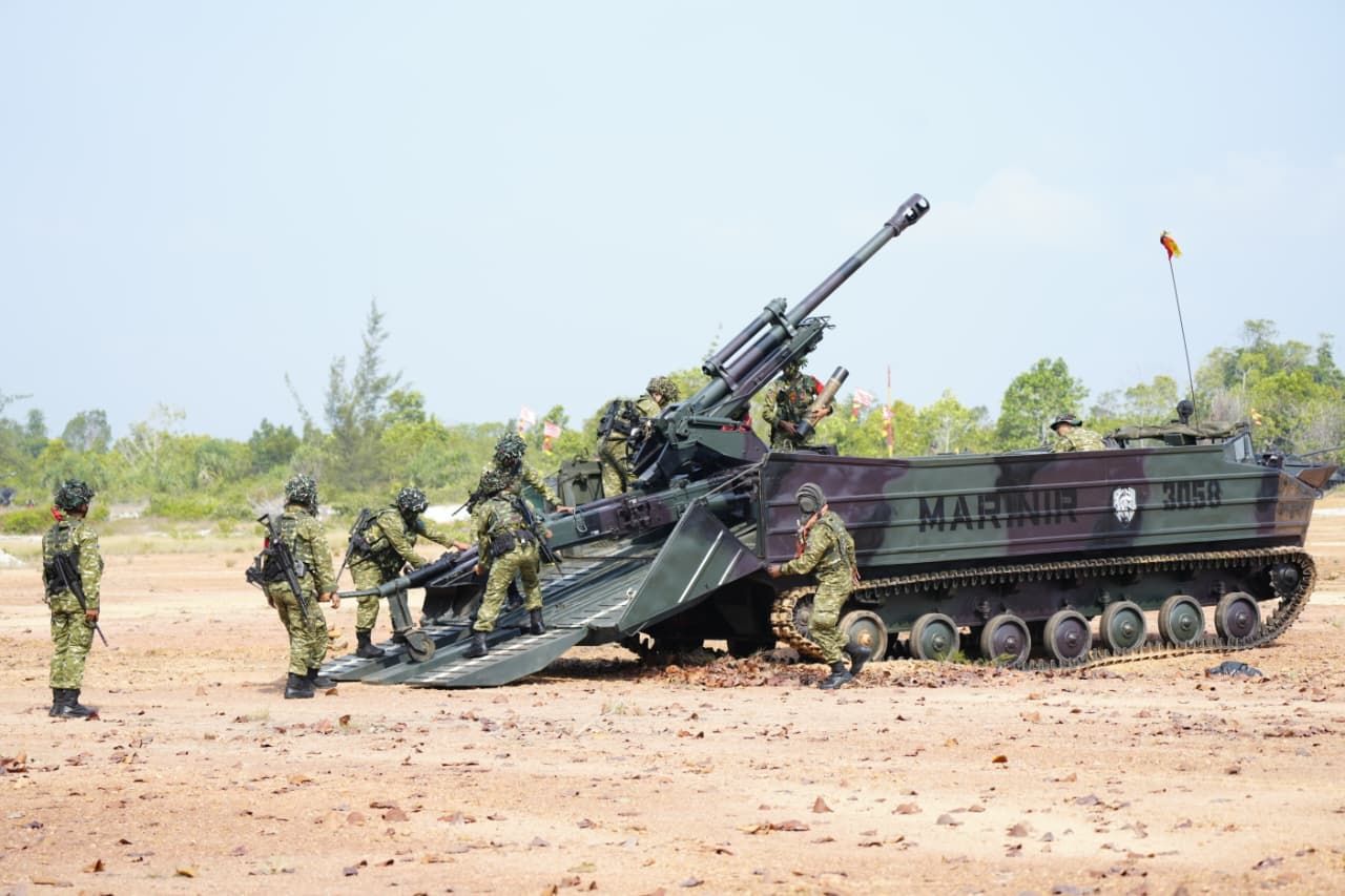 Prajurit dan alutsista TNI mengikuti Latihan Terintegrasi TNI 2026 di Pusat Latihan Pertempuran Marinir (Puslatpurmar) 9 Dabo Singkep, Kepulauan Riau, Rabu (5/8/2026). <b>(puspen TNI)</b>