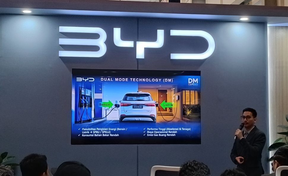 PT BYD Motor Indonesia memperkenalkan Dual Mode (DM) Technology dalam ajang GIIAS 2026 melalui forum Media Tech Auto Talk.&nbsp;(Foto: Adiantoro/NTV) 