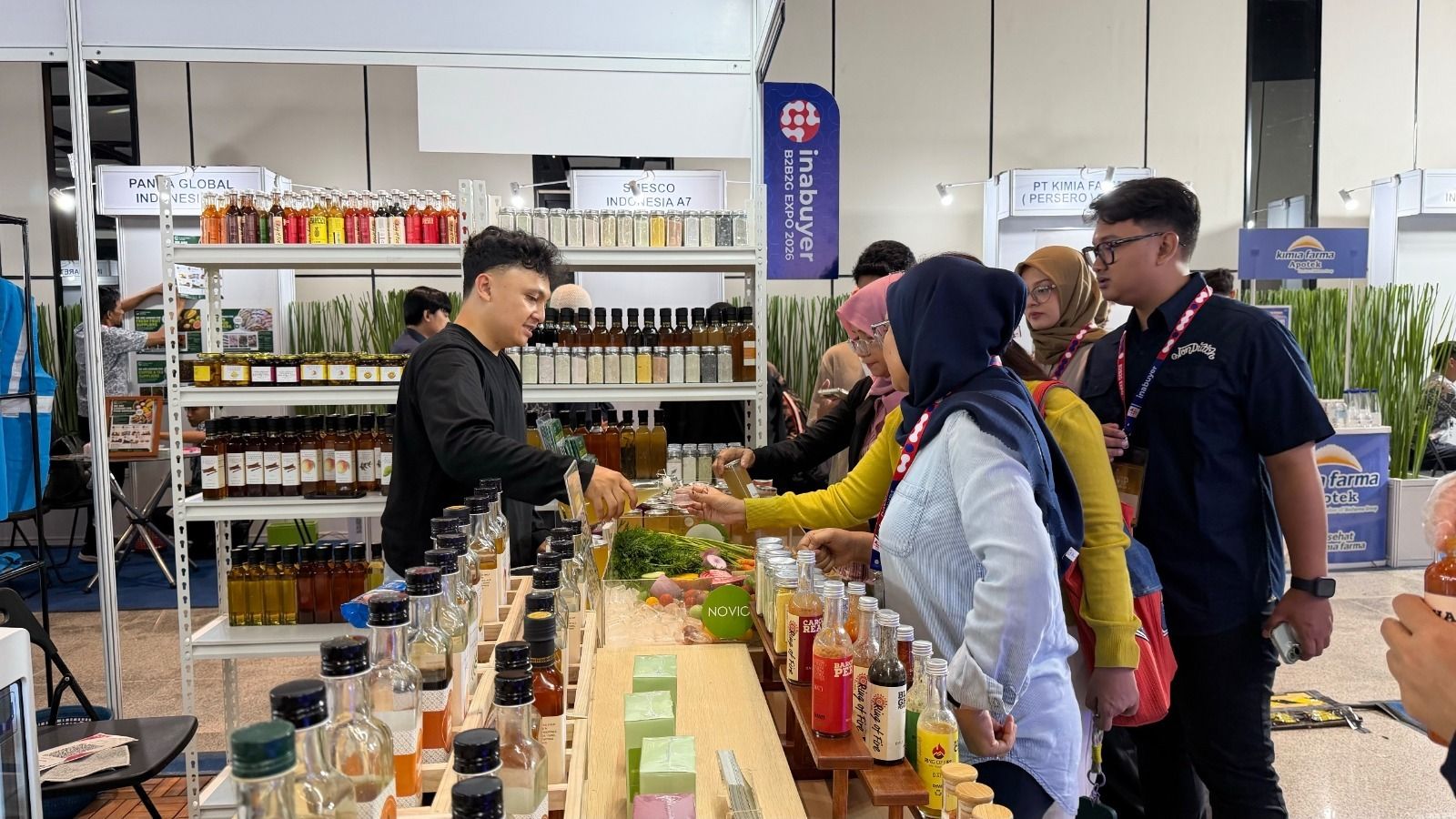 Merajut Peluang di Tengah Rintangan, UMKM Binaan Pertamina Raih Omzet Rp8,57 Miliar sepanjang Semester I-2026.