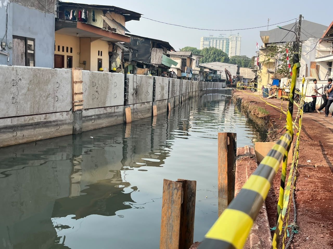 Kali Cakung Lama, Jakarta Utara <b>(NTVNews.id/Adiansyah)</b>