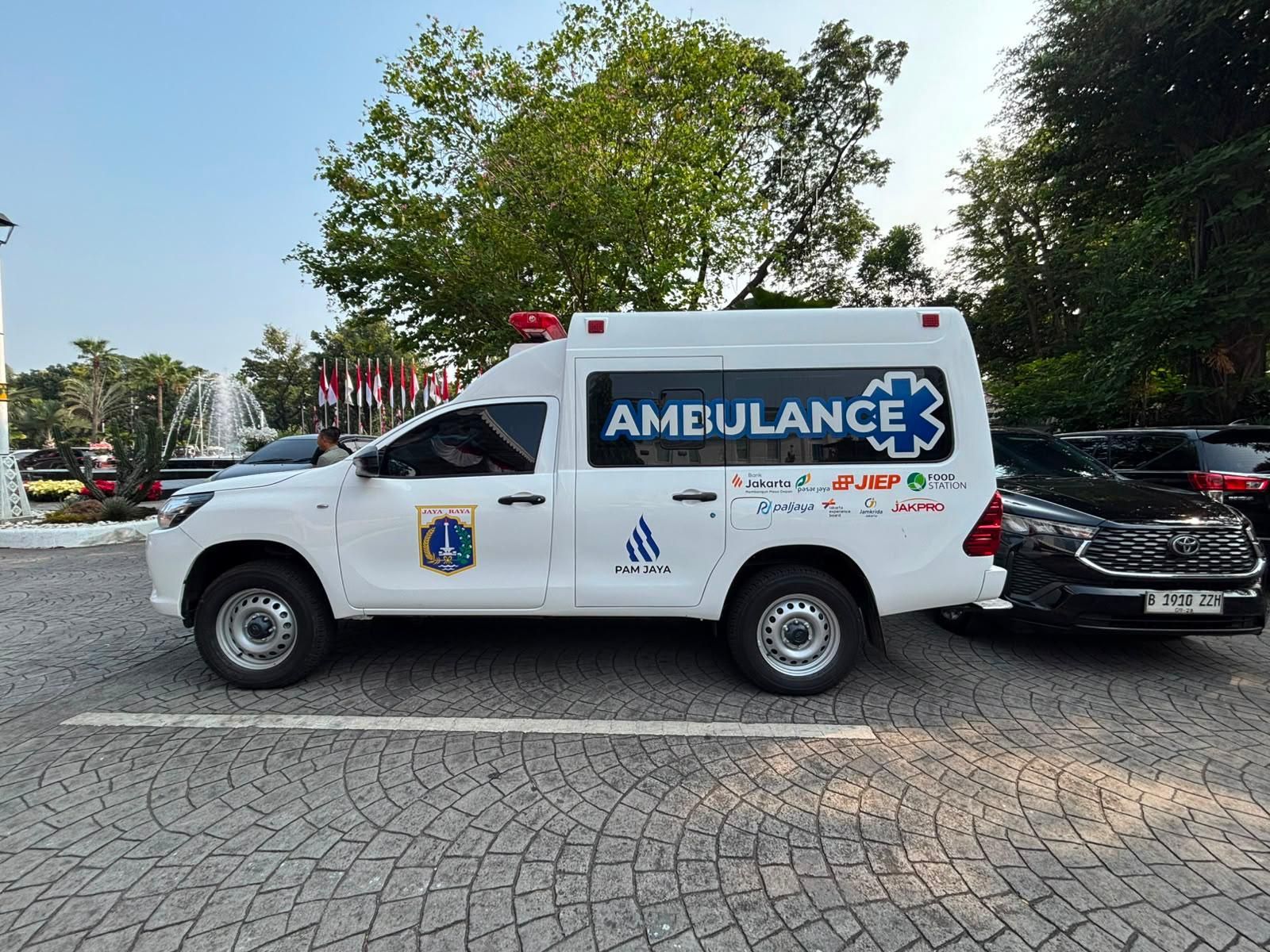 HUT ke-81 RI, PAM JAYA Rayakan Kebersamaan dan Dukung Penyerahan Ambulans untuk Masyarakat Suku Baduy.