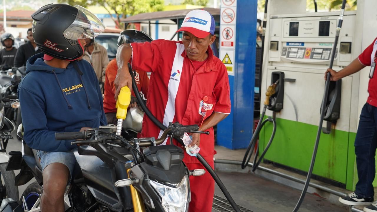 Kisah Korban Gempa NTT, Tetap Layani Warga Agar Kebutuhan Energi Terjaga <b>(Dok: NTVNews.id)</b>