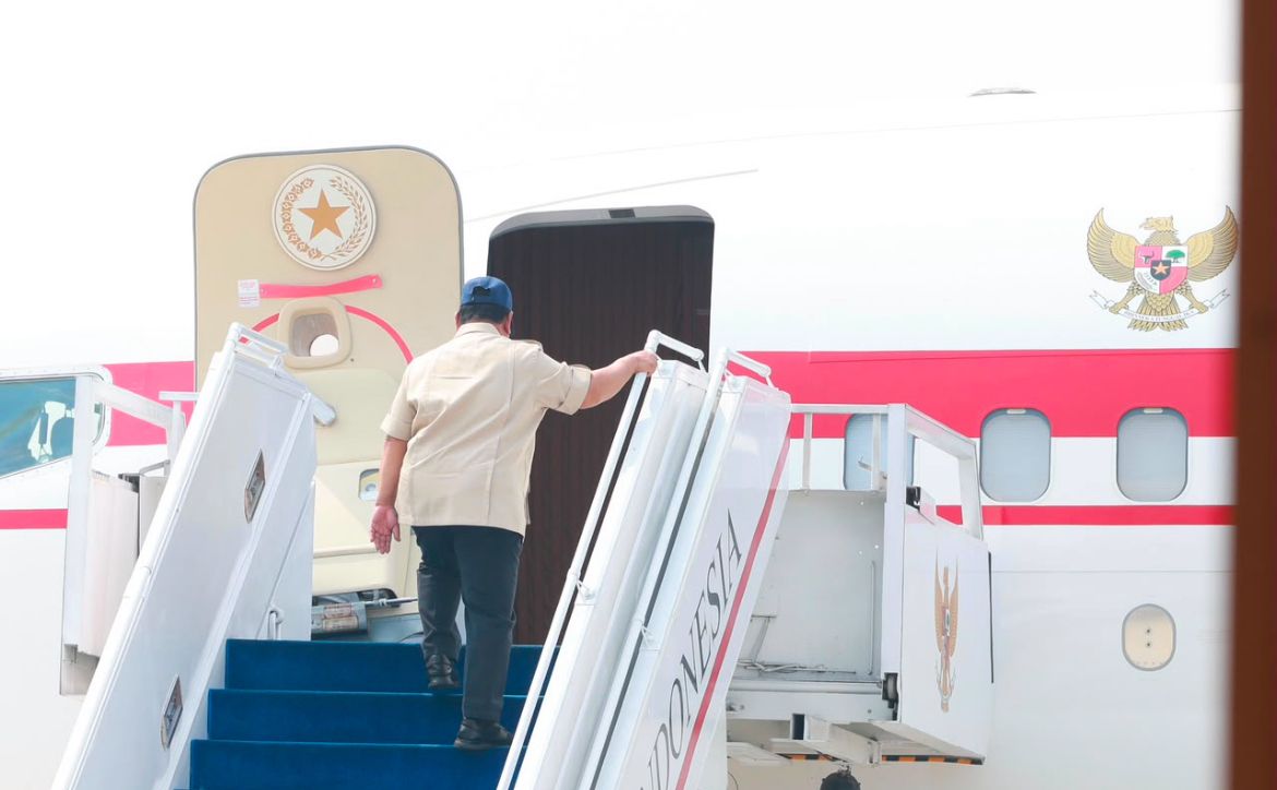 Sabtu Pagi  Prabowo Terbang ke Kalimantan, Pimpin Langsung Penanganan Karhutla, Instruksikan Bergerak Cepat, Terpadu, dan Serentak <b>(Istimewa)</b>