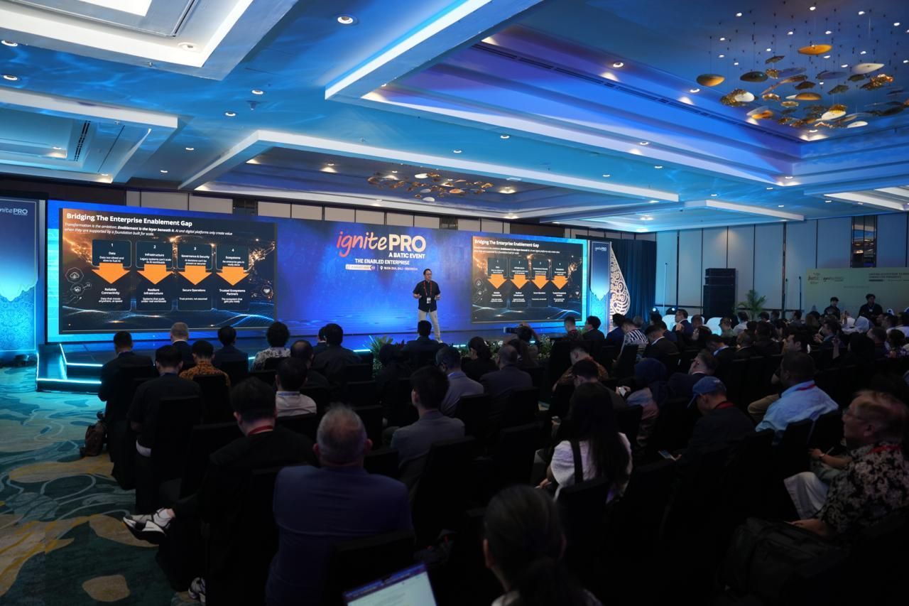Chief Commercial Officer Telin Kharisma membahas kesiapan teknologi dan infrastruktur, tata kelola, sumber daya manusia, hingga kolaborasi ekosistem pada forum ignitePRO sebagai bagian dari rangkaian Bali Annual Telkom International Conference (BATIC) 2026. 