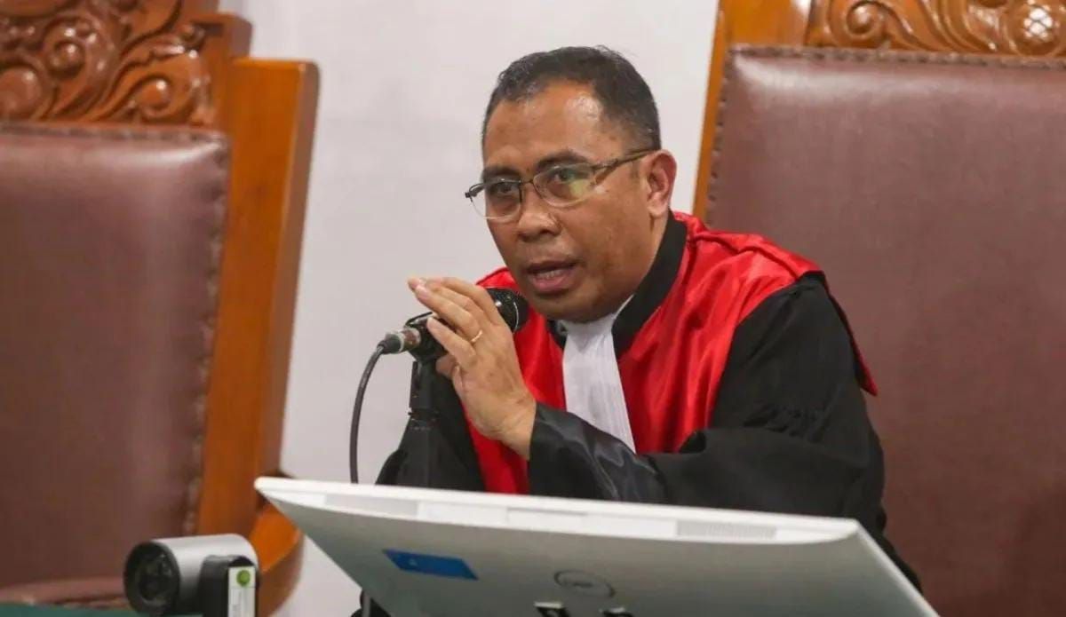 Hakim tunggal Richard Edwin Basoeki memimpin sidang putusan gugatan praperadilan terkait penyitaan dan penggeledahan kediaman Febrie Adriansyah di Pengadilan Negeri Jakarta Selatan, Jakarta, Kamis, 27 Agustus 2026. Hakim PN Jakarta Selatan menolak gu <b>(Antara)</b>