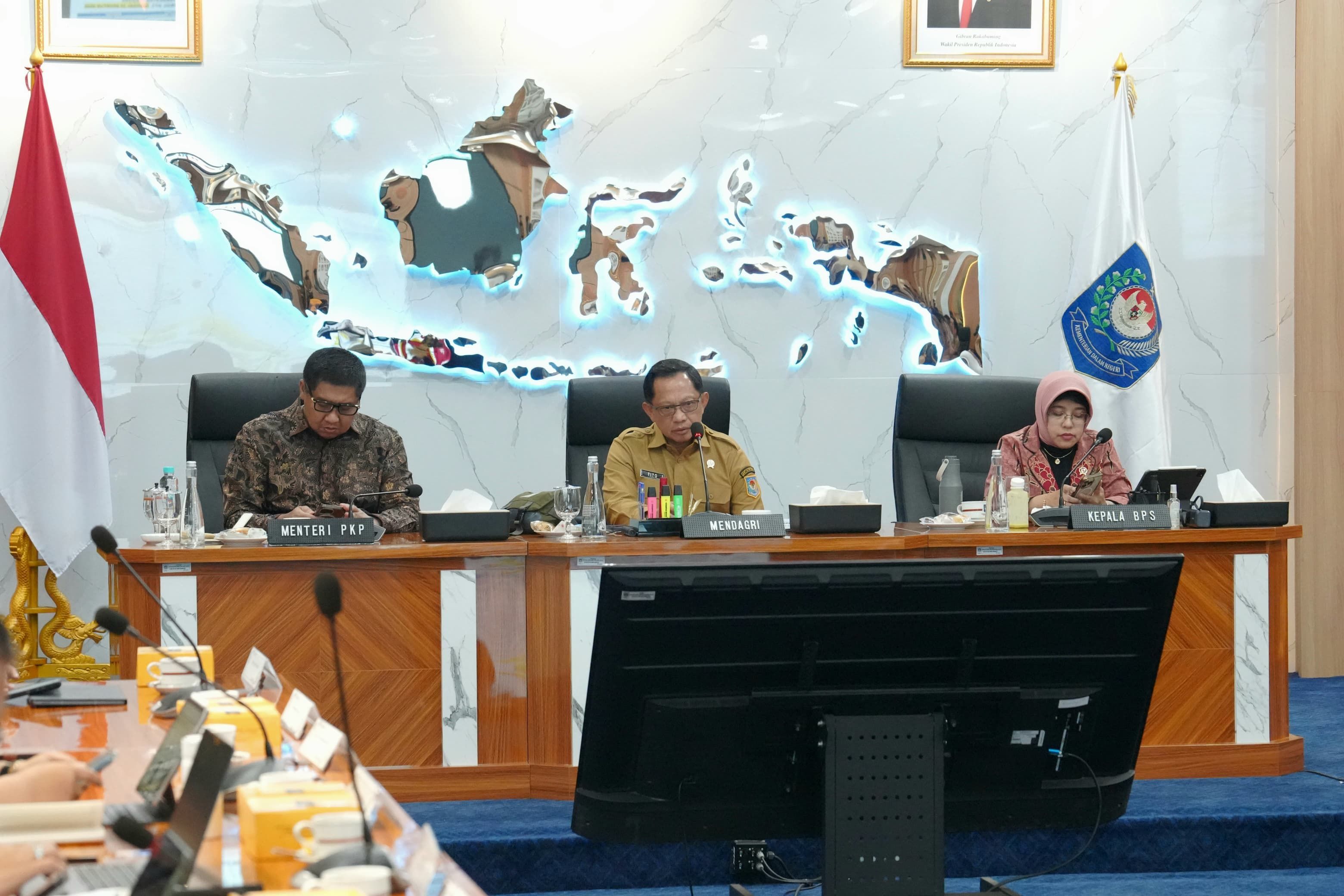 Rapat Koordinasi (Rakor) bersama pemerintah daerah (Pemda) terdampak bencana di Nusa Tenggara Timur (NTT), Selasa, 8 September 2026.  <b>(Kemendagri)</b>