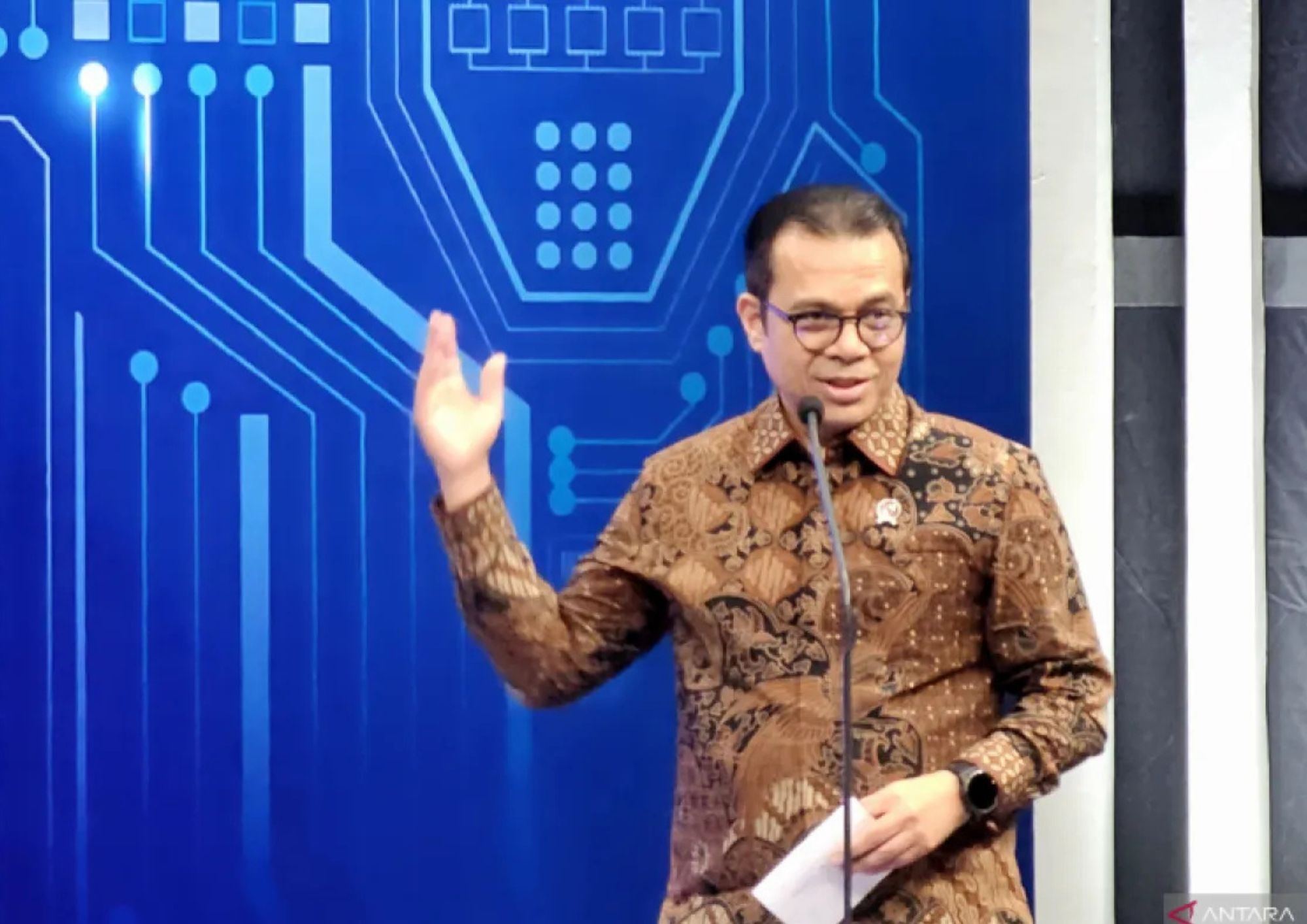Wakil Menteri Komunikasi dan Digital Nezar Patria dalam acara diskusi  <b>(Antara)</b>