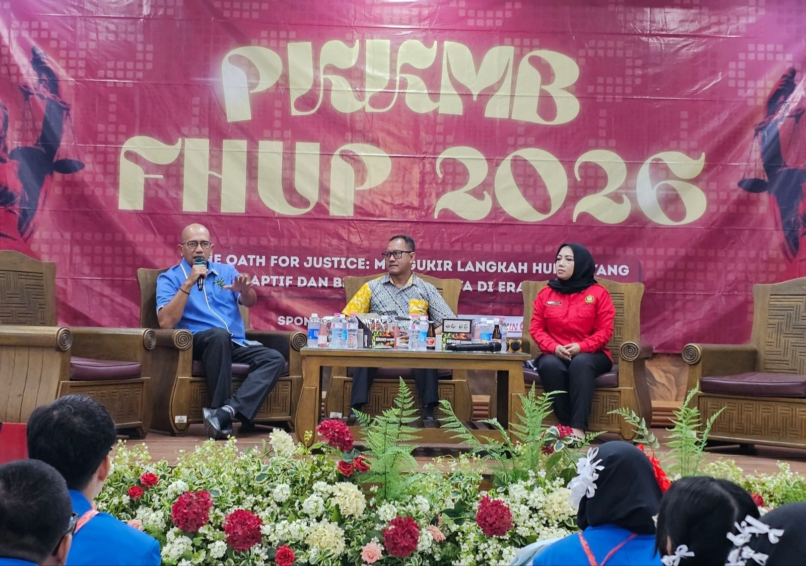 Ketua Harian KAUP FH Azhar Permana, S.H. (kiri). 