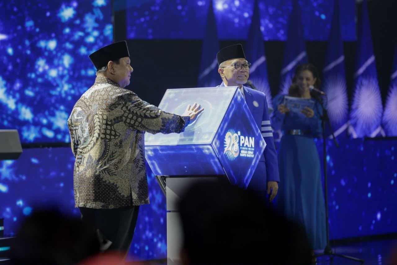 Presiden Republik Indonesia Prabowo Subianto menyetujui usulan Ketua Umum Partai Amanat Nasional (PAN) Zulkifli Hasan agar biaya kuliah di perguruan tinggi negeri digratiskan. <b>(Istimewa)</b>