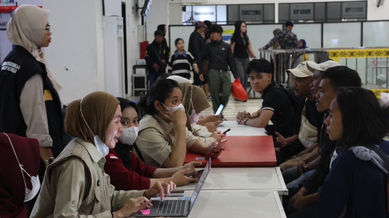 BP3MI Kalimantan Utara Gagalkan Keberangkatan 139 CPMI Non-Prosedural, Arahkan ke Jalur Penempatan Resmi.