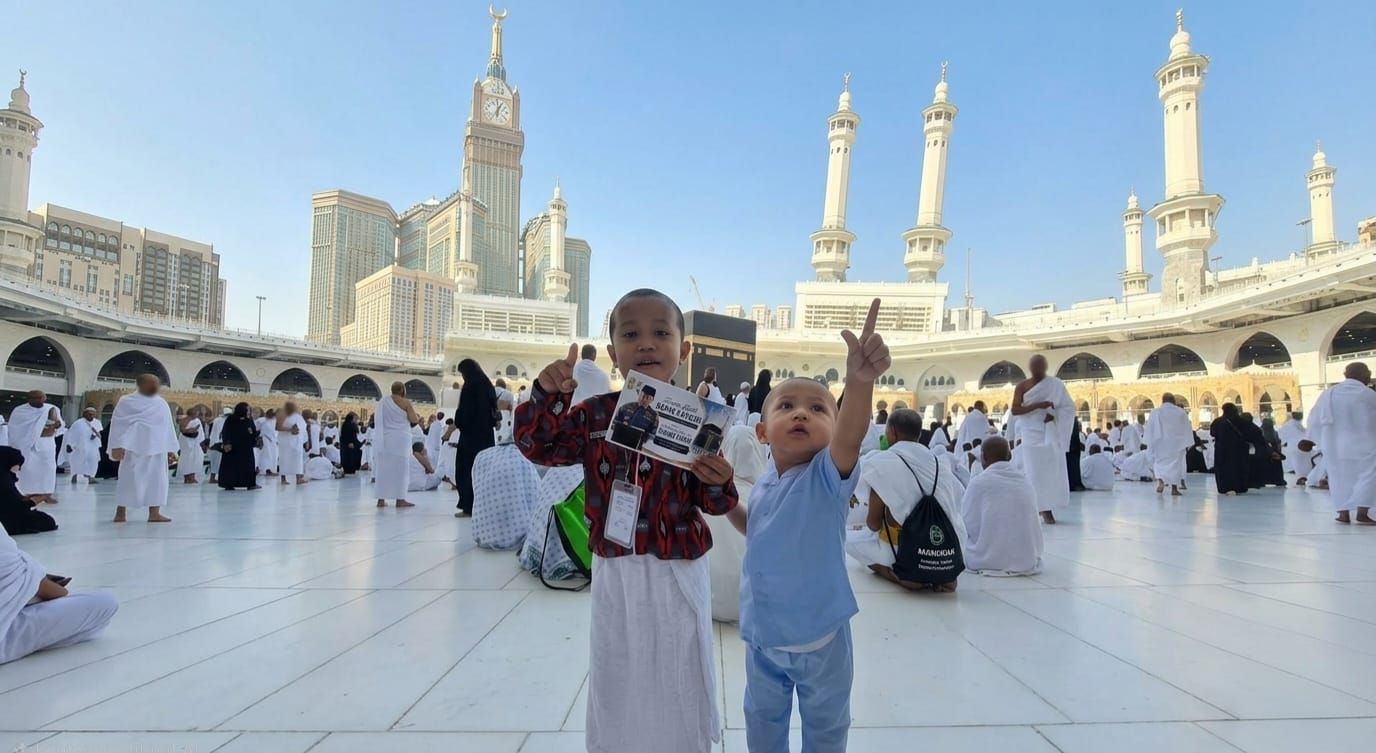 Ulil dan Attar, dua bersaudara yang namanya terinspirasi dari slogan Polri: Presisi (Prediktif, Responsibilitas, Transparansi Berkeadilan) mendapat hadiah umrah gratis. <b>(dok)</b>