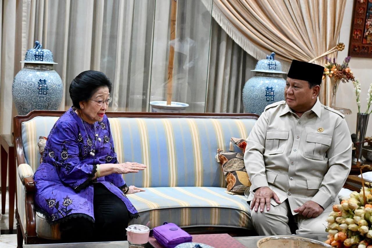 Pertemuan Presiden Prabowo Subianto dengan Presiden ke-5 RI Megawati Soekarnoputri. 
