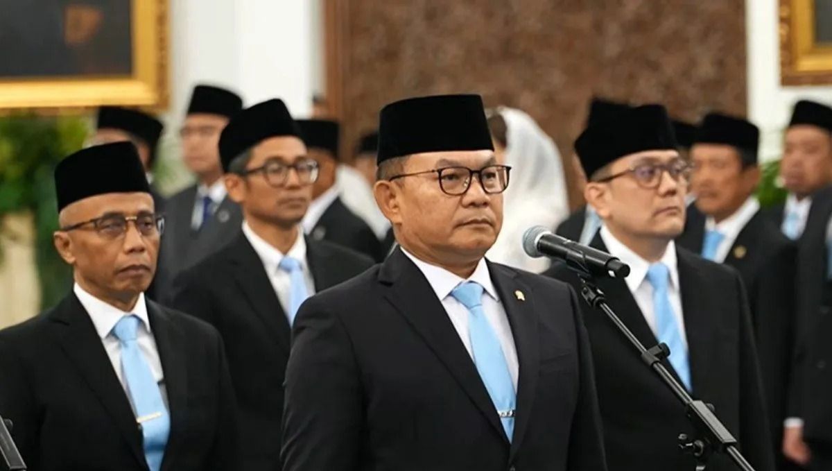 Jenderal TNI (Purn) Dudung Abdurachman dilantik sebagai Menteri Koordinator Bidang Politik dan Keamanan oleh Presiden Prabowo Subianto di Istana Negara, Jakarta, Kamis, 1 Oktober 2026. <b>(Antara)</b>