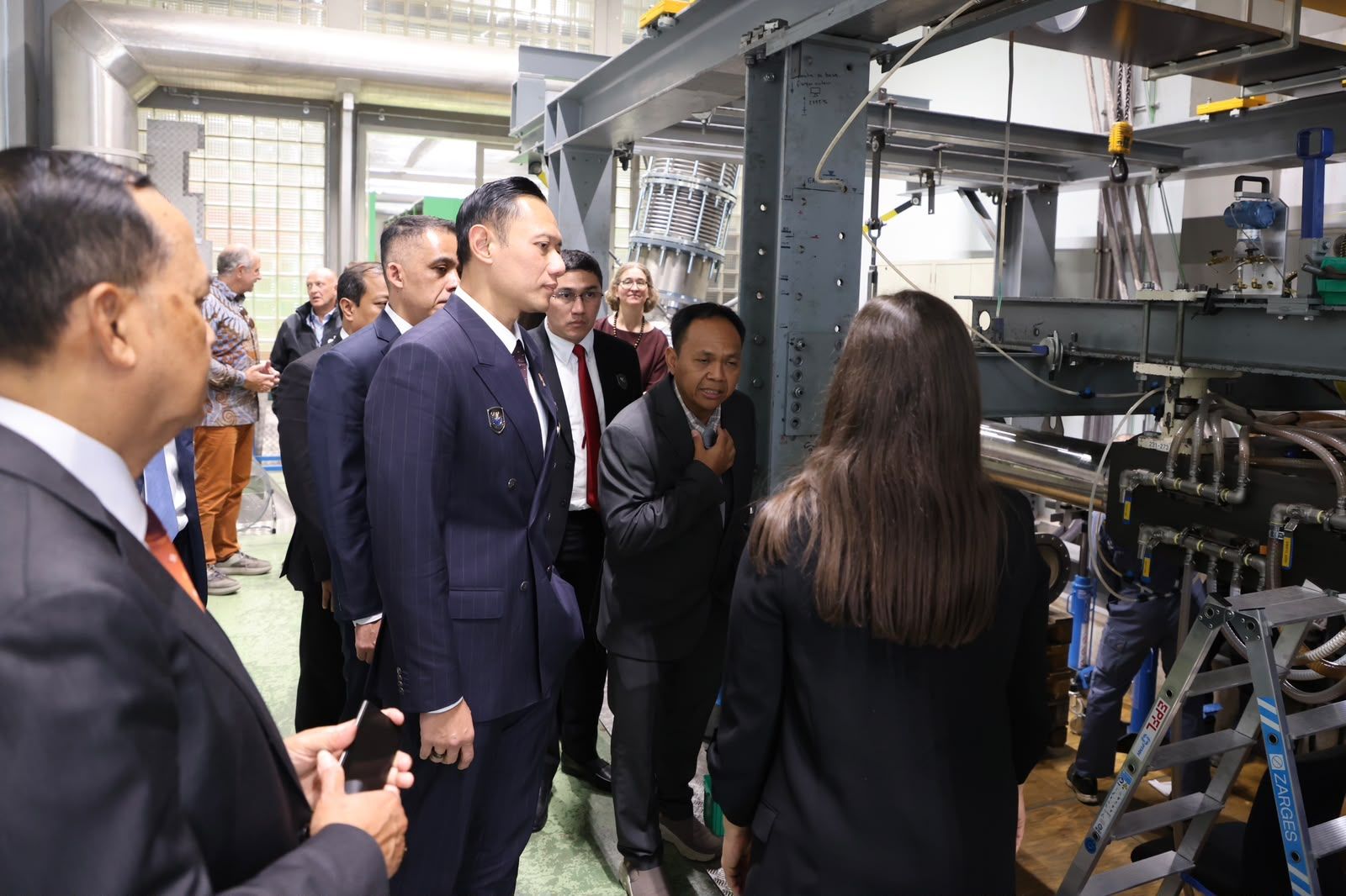 Kunjungi EPFL Hydropower Laboratory Swiss, Menko AHY Dorong Transformasi Infrastruktur PLTA untuk Topang Energi Terbarukan