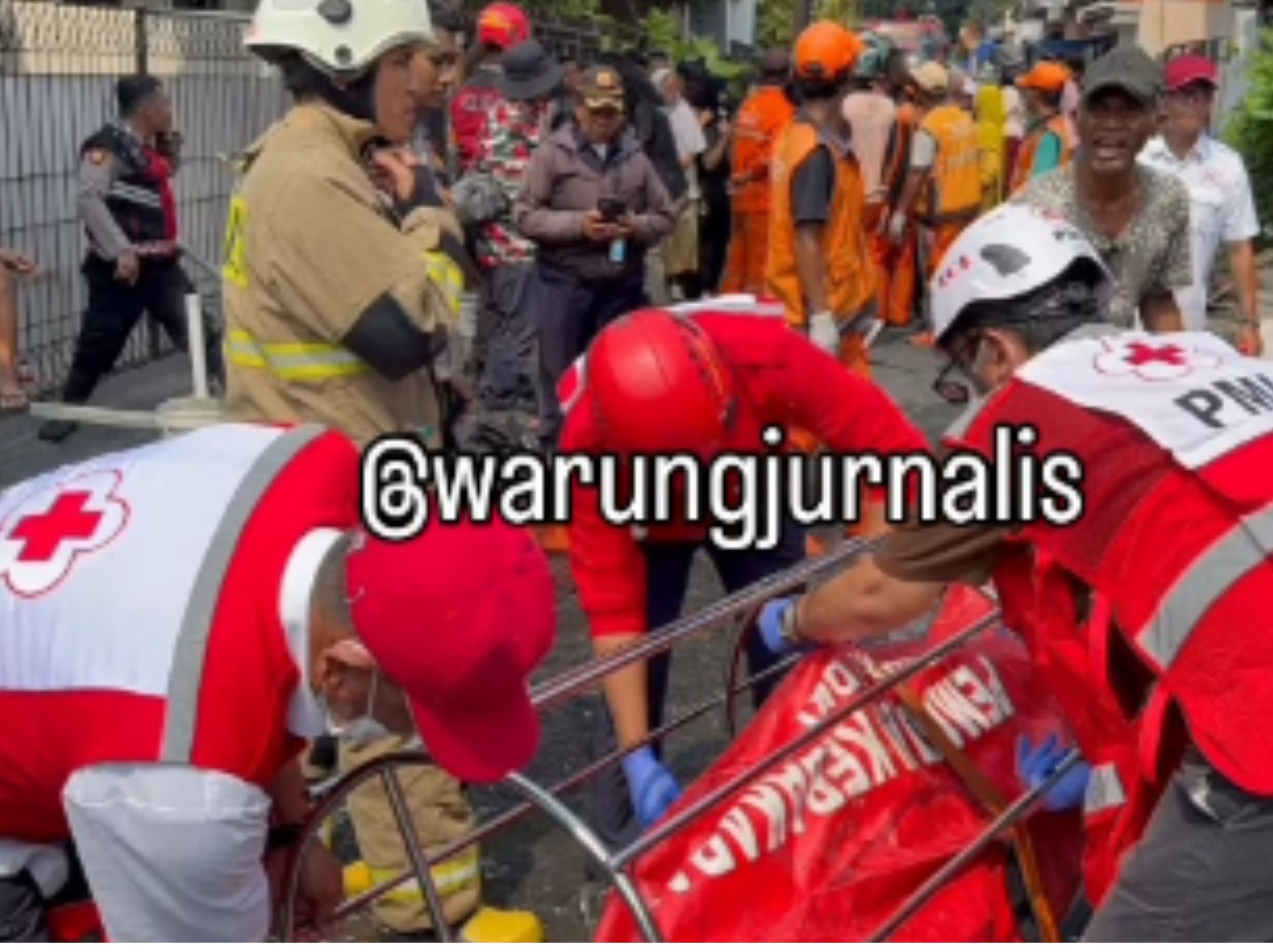 Dua Lansia Meninggal Dunia dalam Kebakaran Rumah di Kayu Putih, Jakarta Timur <b>(warung jurnalis)</b>