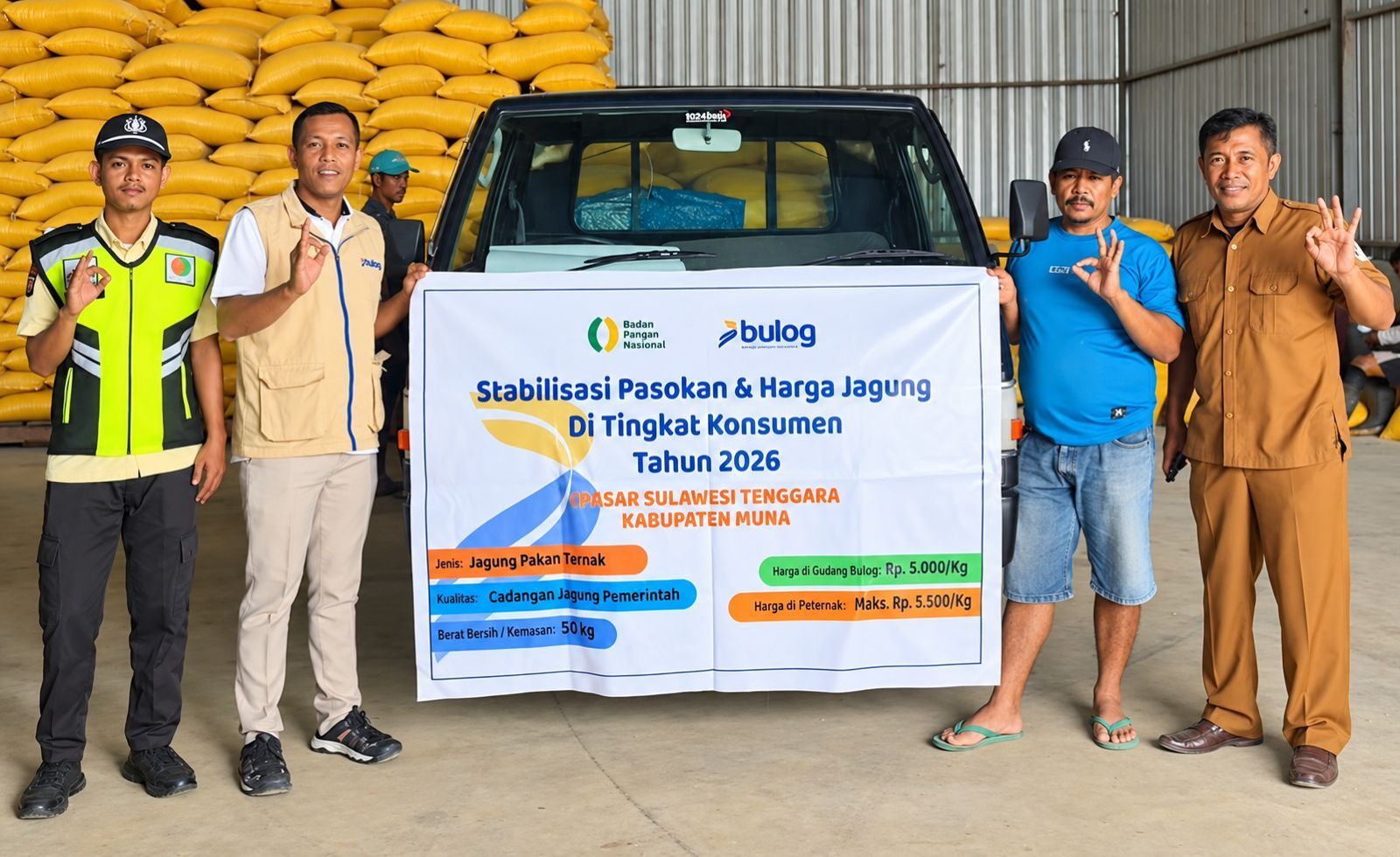 Penyaluran SPHP Jagung di Tingkat Konsumen di Kabupaten Muna, Sulawesi Tenggara. Perum BULOG terus mengoptimalkan jaringan distribusi dan pergerakan stok wilayah guna memastikan ketepatan sasaran bagi para peternak.