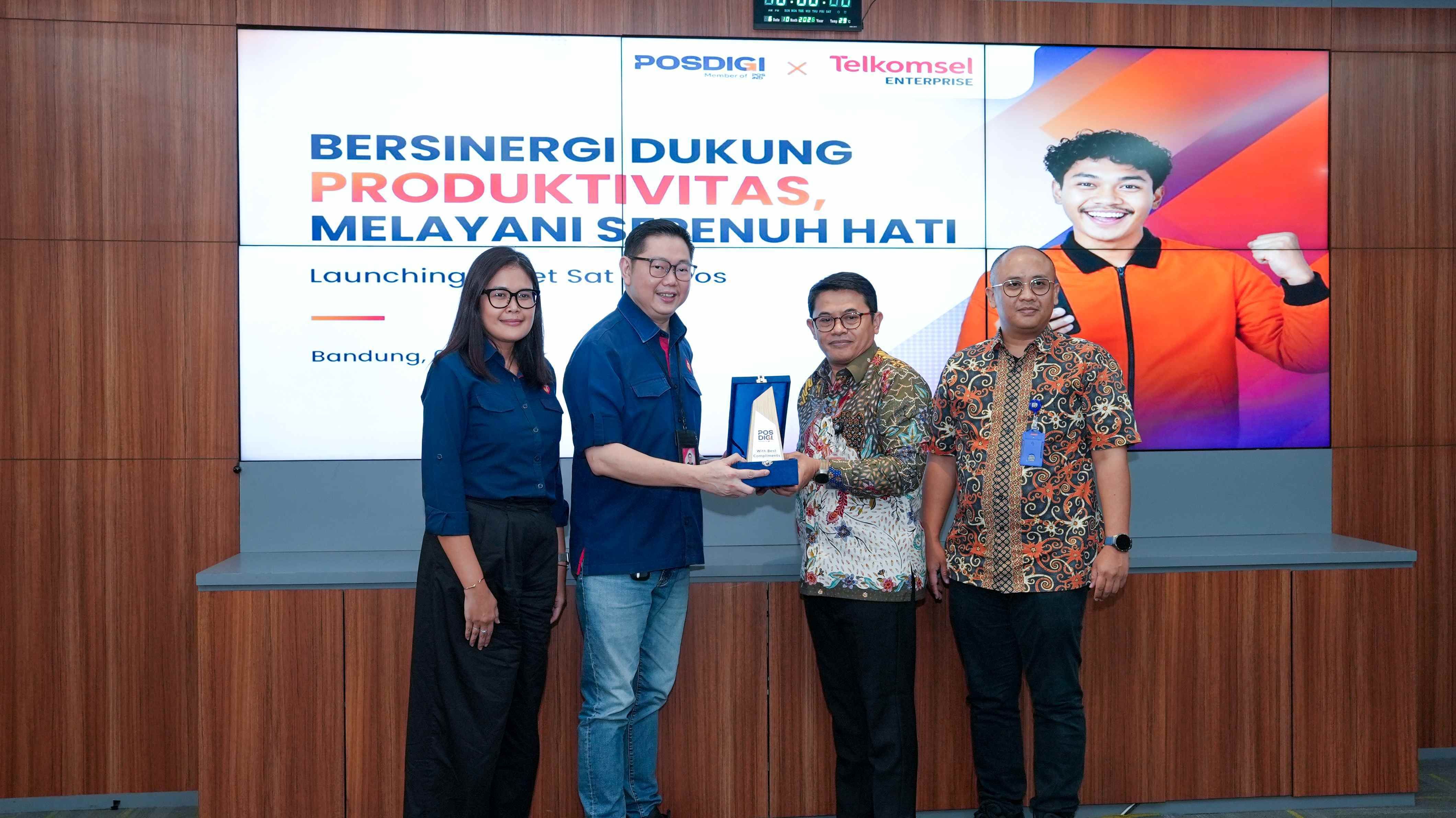 Telkomsel, melalui layanan dan solusi Telkomsel Enterprise, berkolaborasi dengan PosDigi menghadirkan Paket Sat Set Pos untuk mendukung kebutuhan komunikasi dan produktivitas Agen Pos di berbagai wilayah Indonesia.