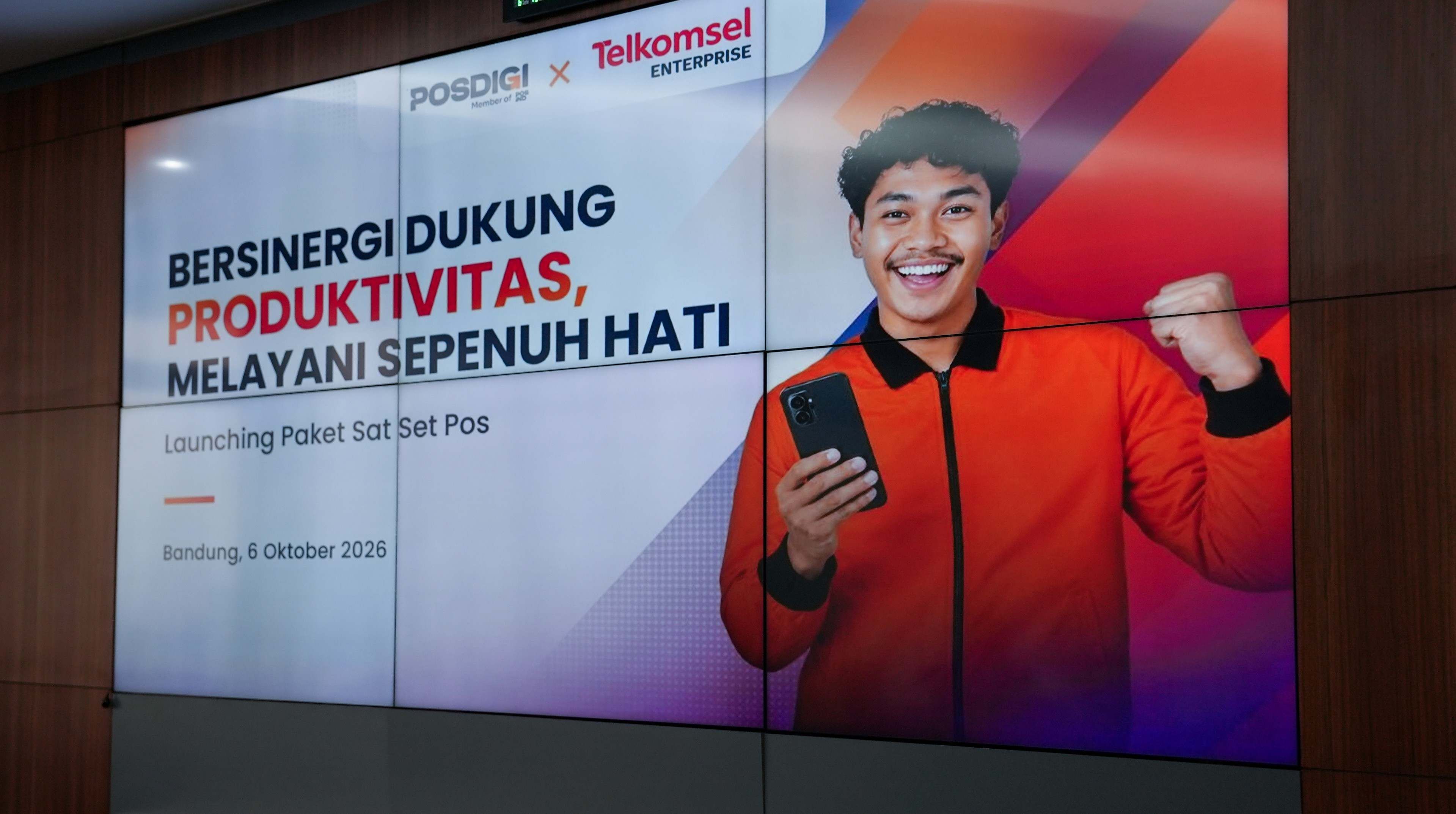 Telkomsel, melalui layanan dan solusi Telkomsel Enterprise, berkolaborasi dengan PosDigi menghadirkan Paket Sat Set Pos untuk mendukung kebutuhan komunikasi dan produktivitas Agen Pos di berbagai wilayah Indonesia.