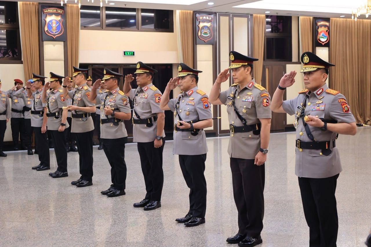Kapolri Pimpin Sertijab di Mabes Polri <b>(Humas Polri)</b>