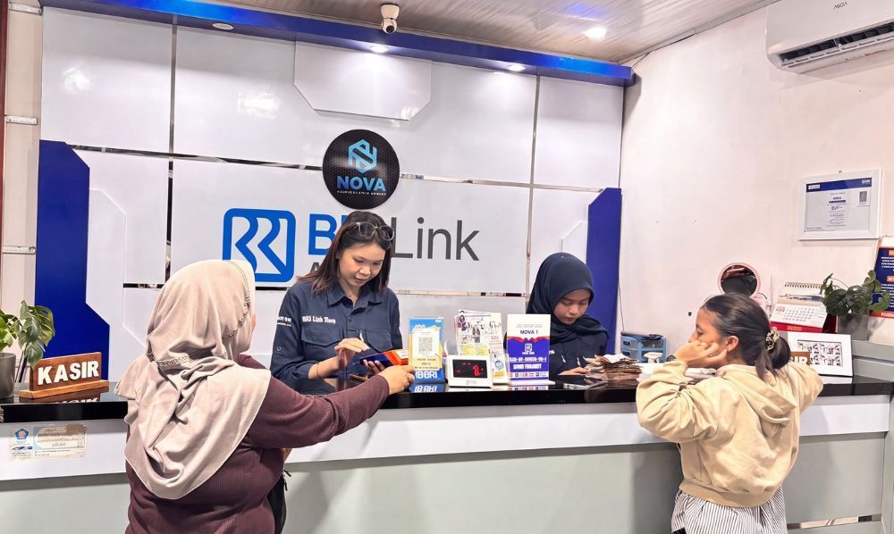 BRILink Agen membantu masyarakat memperoleh akses layanan keuangan yang sesuai dengan kebutuhan sehari-hari. (Foto: Dok/Istimewa/BRI)