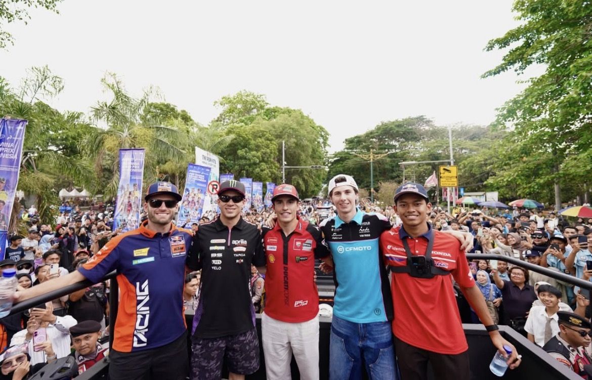 Dua pembalap kebanggaan Indonesia, Mario Suryo Aji dan Veda Ega Pratama, kembali tampil di hadapan publik Tanah Air saat Pertamina Grand Prix of Indonesia 2026 digelar di Pertamina Mandalika International Circuit, Lombok, Nusa Tenggara Barat, pada 9&ndash;11 Oktober 2026 <b>(Istimewa)</b>